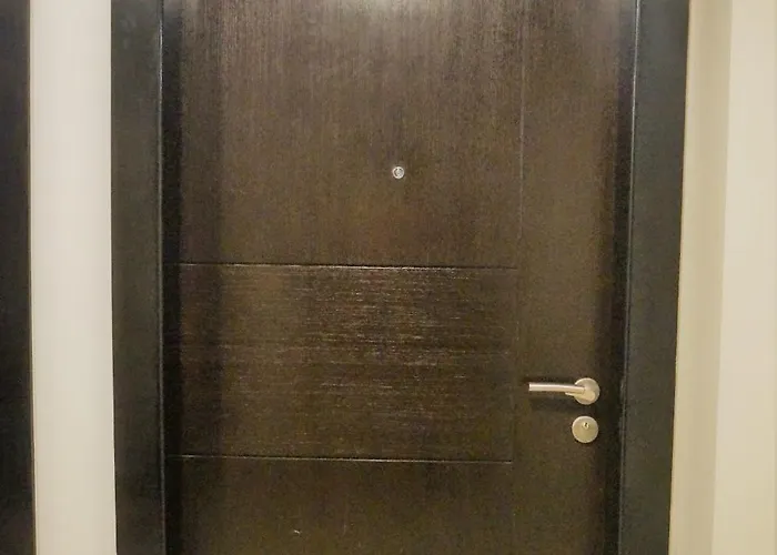 Eighty One Building C53j Condotel Appart hôtel Manille
